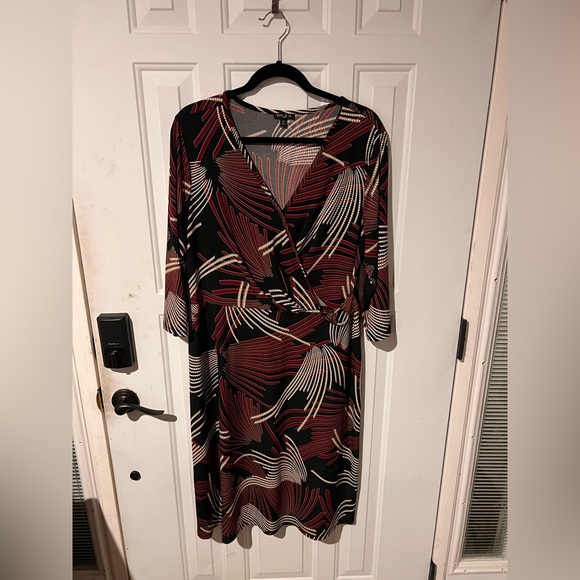 Sami & Jo Multicolor Abstract Top - Picture 2 of 4